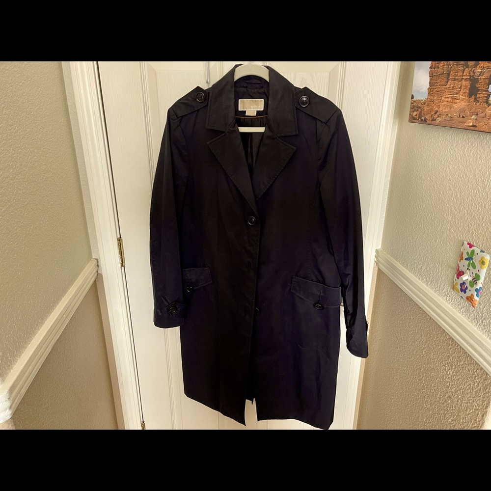 Michael Kors Raincoat Size L Knee-length button up
